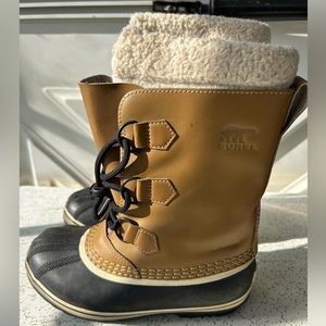 Size 3 Sorel boots